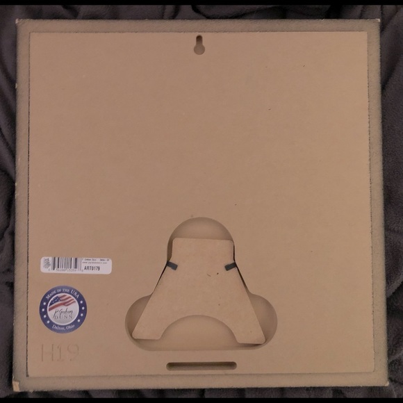 ⭐️HP⭐️ Wall Decor Photo “There is beauty all around, when there’s love at HOME” - Picture 2 of 6